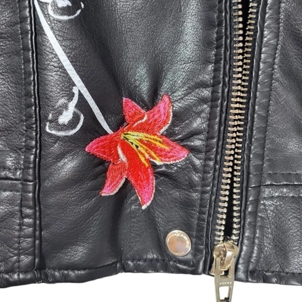 NEW Blank NYC Secret Keeper Faux Leather Embroidered Painted Jacket in Black - Picture 7 of 14